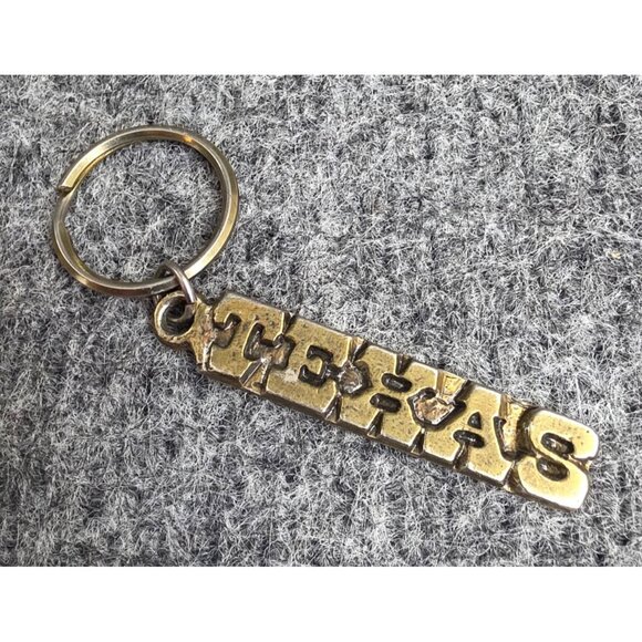 Texas Brass Keychain Souvenir With Ring Spell Out - Picture 1 of 3